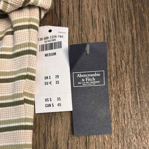 Abercrombie & Fitch Cream and Olive Fitted Crop Top - Picture 4 of 5